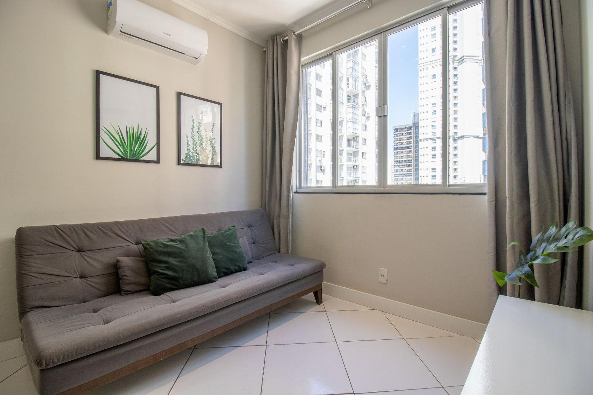 Apartamento Pos73b - Climatizado, Tv Smart, Prox Av. Brasil *